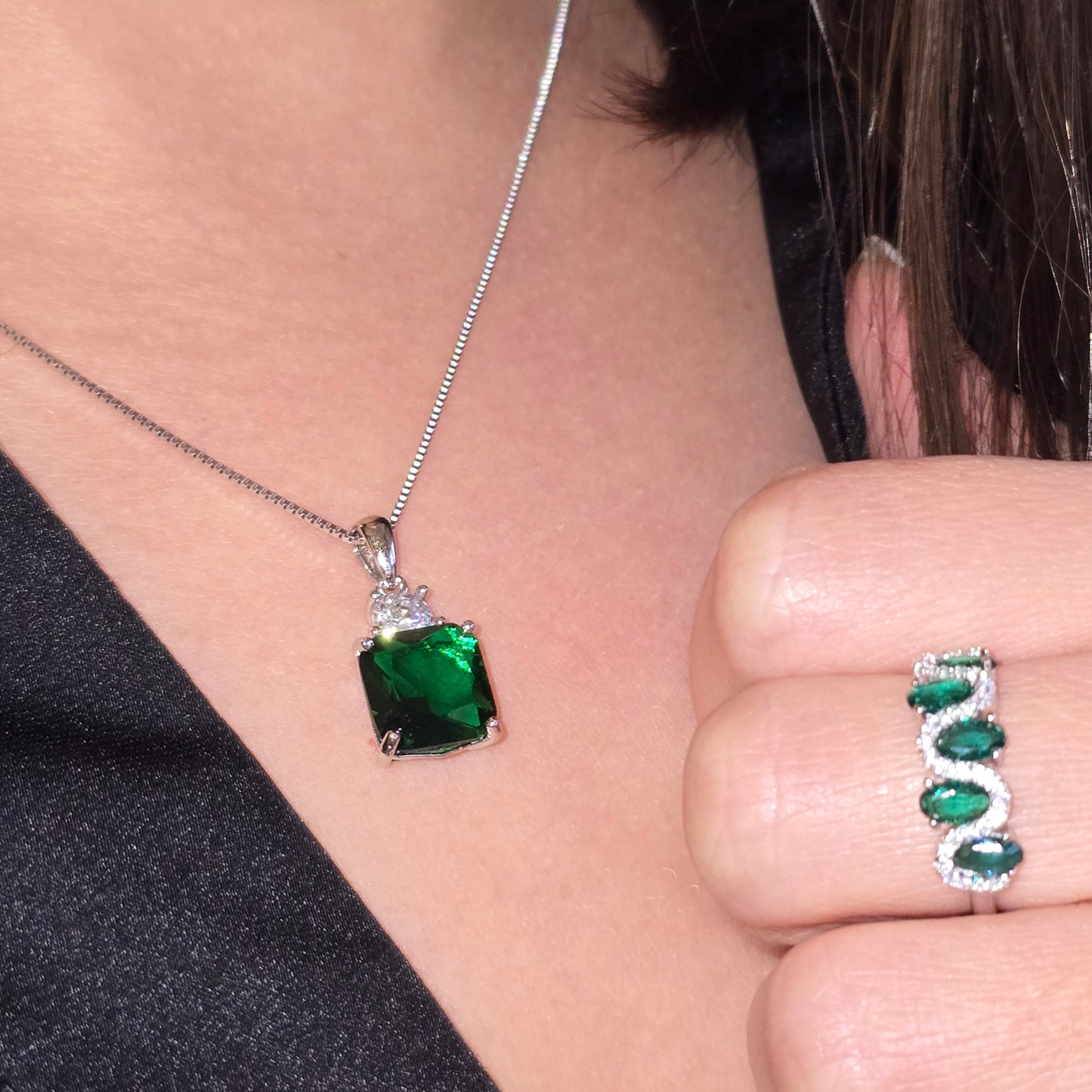 Collier ÉMERAUDE