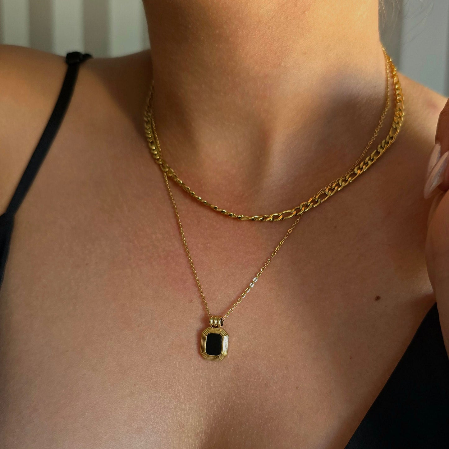 Collier ISIS