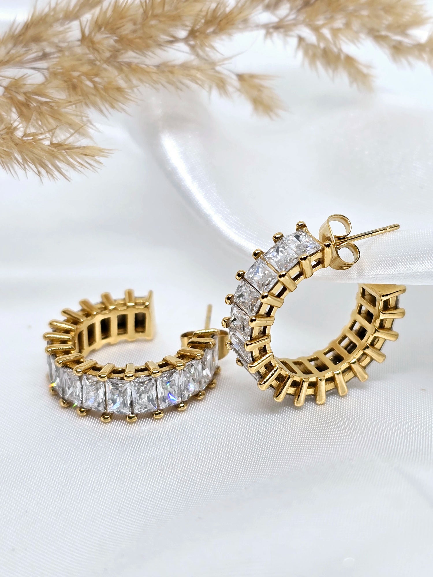 BOUCLES D'OREILLES